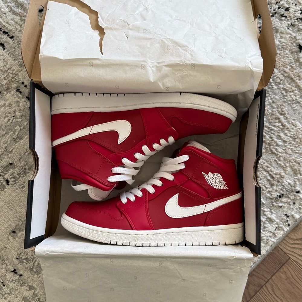 Air Jordan 1 mid